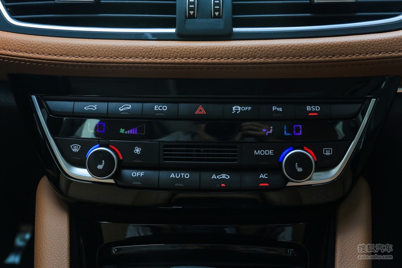 2018款宝沃bx7 28t 四驱旗舰型 5座 - 空调控制面板提示:支持键盘翻页