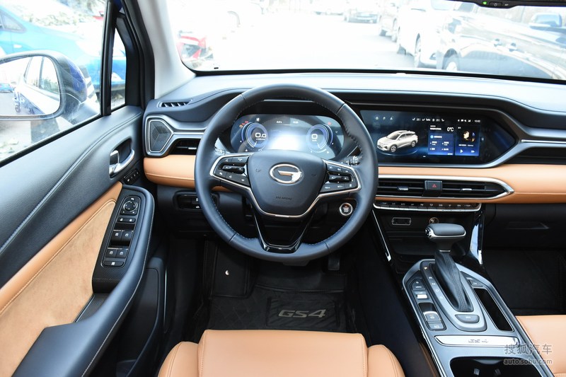 2020款广汽传祺gs4270t自动至尊版