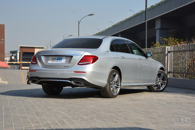 搜狐汽车>图库>奔驰>北京奔驰>e级>2020款奔驰e350 l 4matic提示:支持