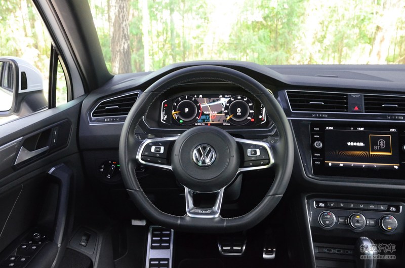 【 大众tiguan图片】_2019款 380tsi 四驱r-line_暗夜黑_内饰_搜狐