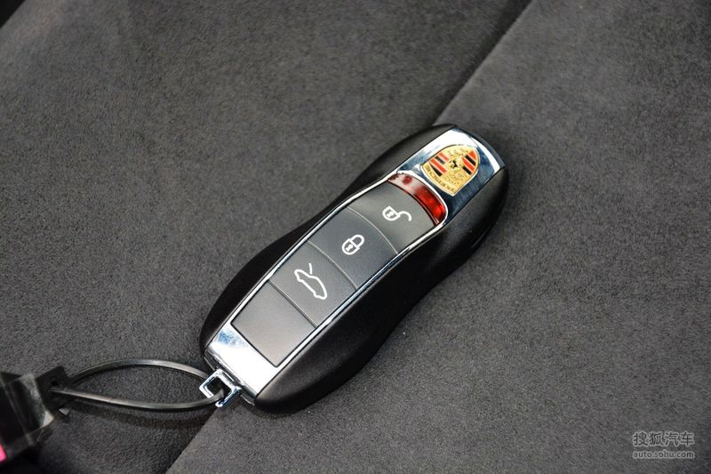 2013款保时捷911gt3汽车钥匙