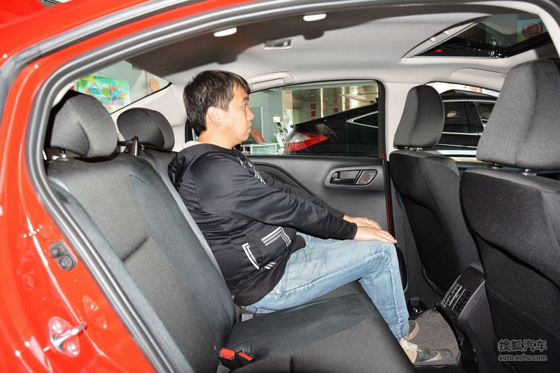 【 本田锋范图片】_空间展示_搜狐汽车网