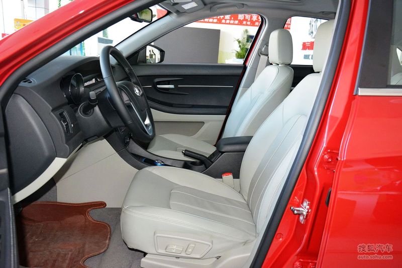 【 北汽新能源eu系列图片】_2016款 eu260乐享版_黑色/灰色_内饰_搜狐