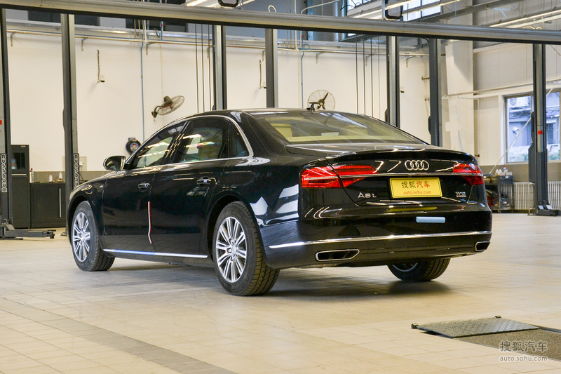 2016款奥迪a8lw12防弹版