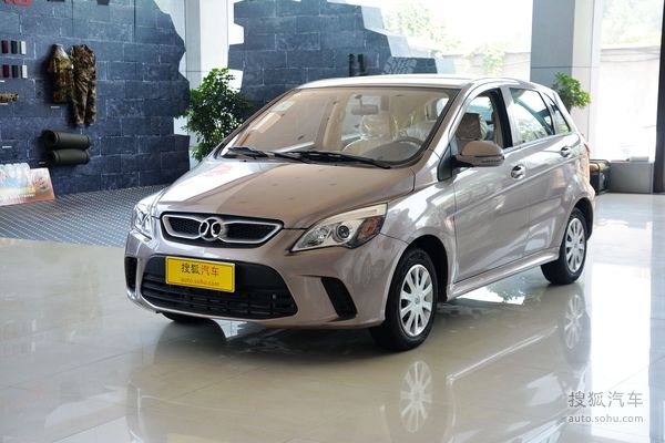 北汽绅宝d20 两厢