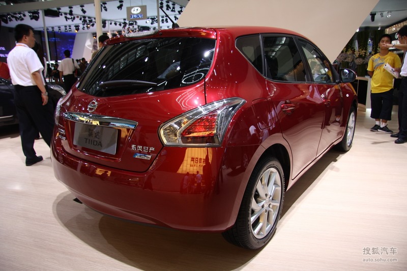 日产东风日产tiida日产 骐达 深港澳车展实拍