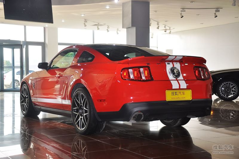   2011款福特野馬shelby gt500 北京金港野馬專賣店責任編輯