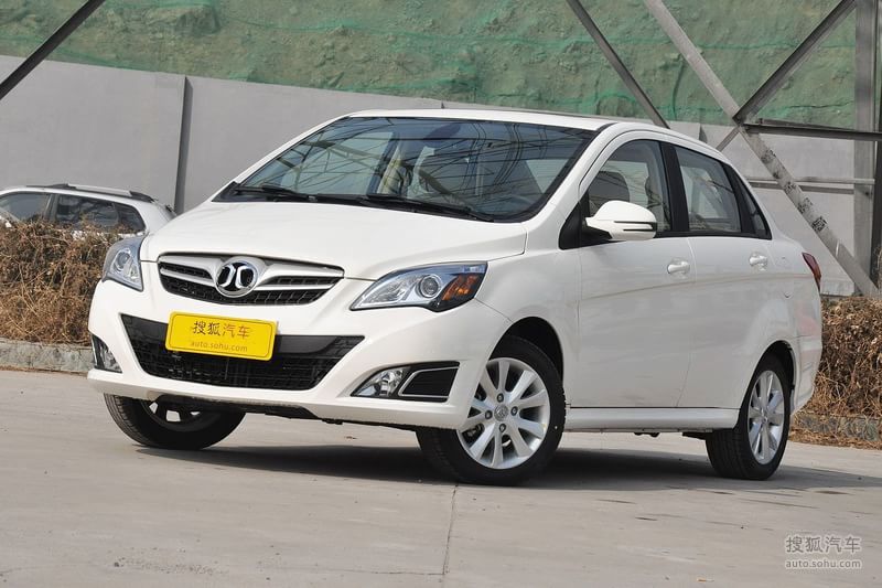 2013款北京汽车e150三厢版自动型