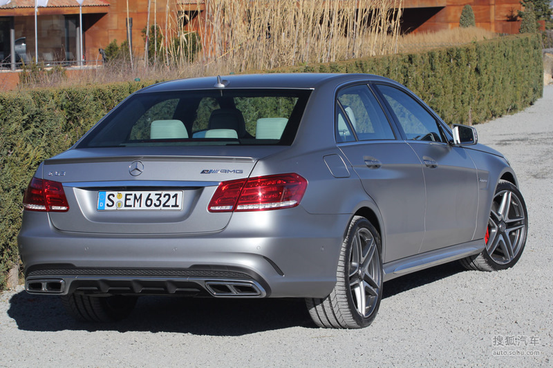2014款奔驰e63 amg