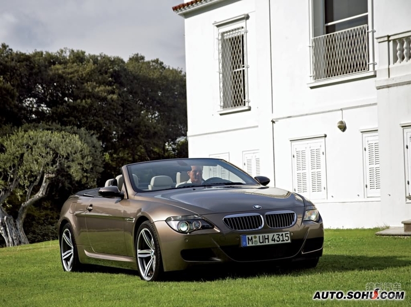 2006款宝马m6敞篷版