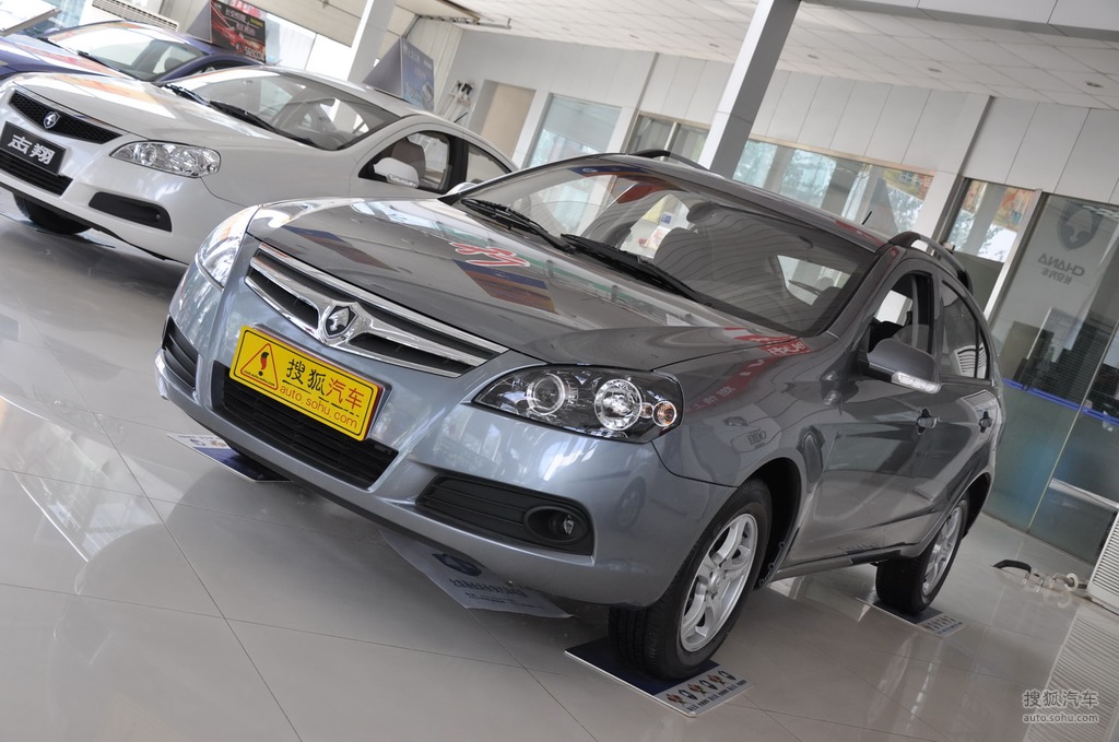 长安cx30两厢