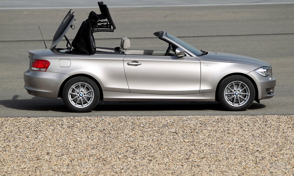 宝马跑车系列敞篷跑车100万 Img644234_f.jpg