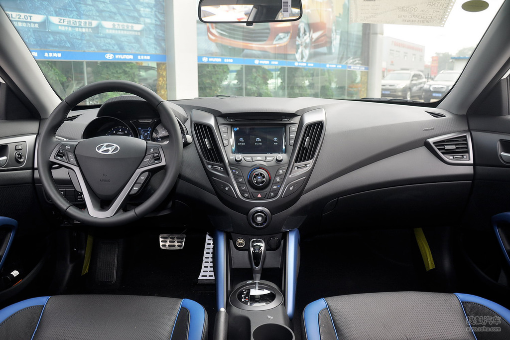 現代飛思veloster2013款1.