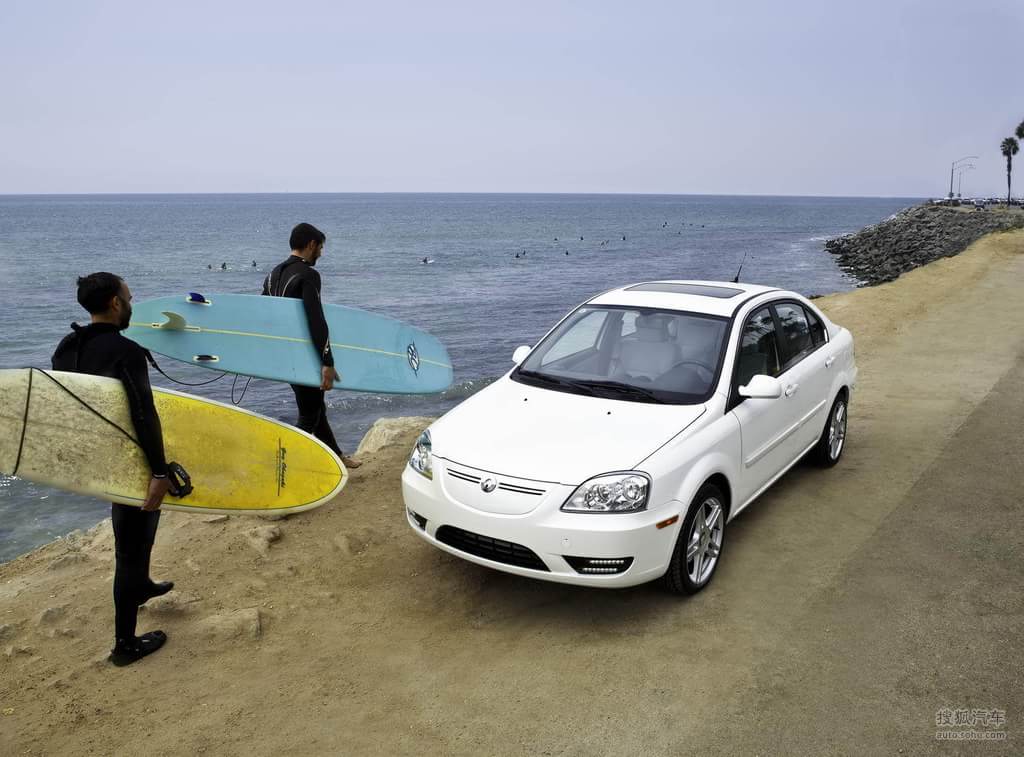 美国正式上市首款coda电动车