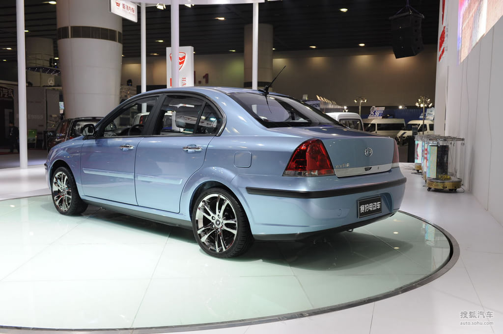 哈飞赛豹电动版车展实拍