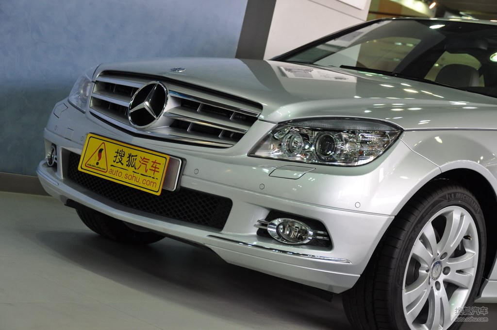 奔驰c级2010款c 200 cgi 时尚型外观波光银t566766图片_图库_搜狐汽车