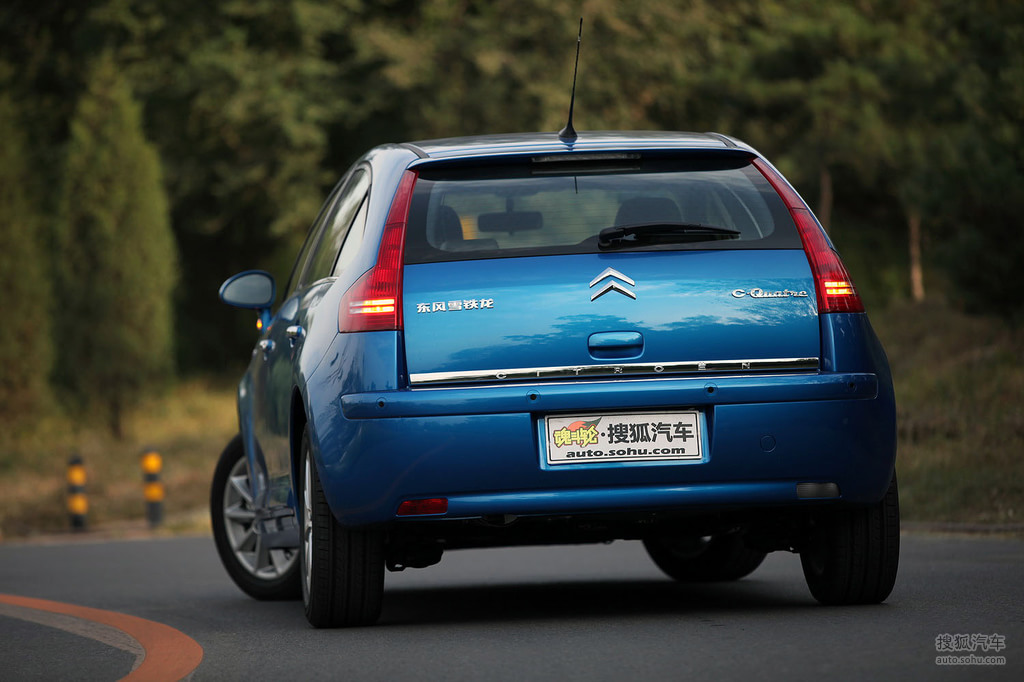 雪铁龙世嘉两厢