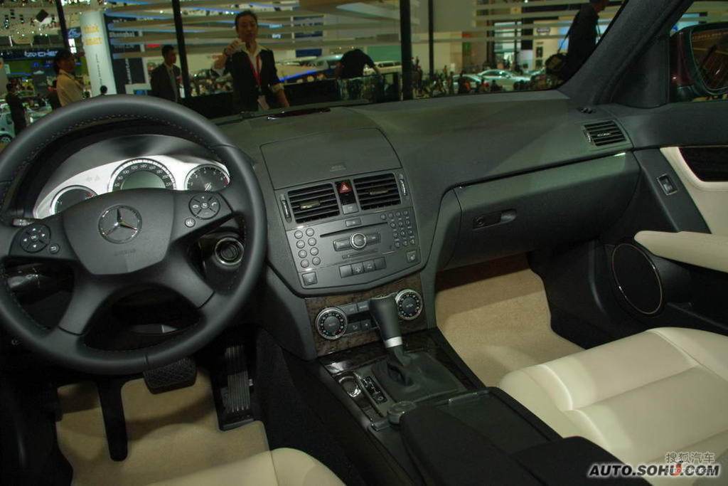 奔驰c级2008款c280 时尚型内饰m257290高清图片_图库_搜狐汽车