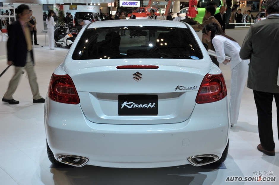 铃木kizashi铃木第一款真正意义上的中级轿车kizashi国内谍照被搜狐