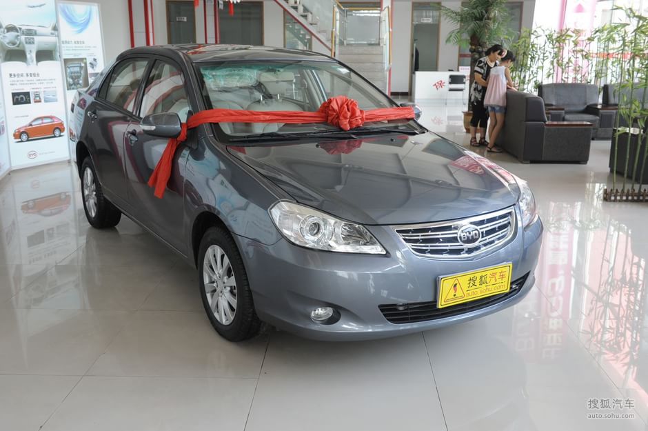 2010款比亚迪g3智能版1.8l自动豪雅型实拍