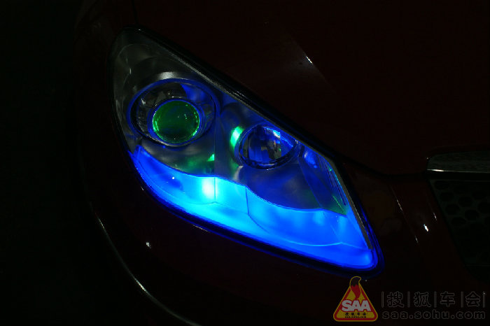 灯蓝色与绿色区别 Img8077822_780.jpg