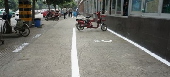 什么叫非机动车停车场 Img5209062_780.jpg